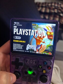 Predám novú originál konzolu r36s 128GB - 4