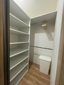 Kompletne zrekonštruovaný 2-izbový byt s loggiou - 4