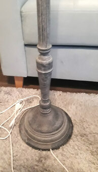 Predám vysokú stojacu lampu - ako nová - 4