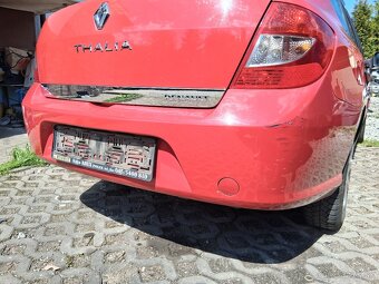 Predam zadný nárazník na renault Thália 1.2 55kw rok 2011 - 4