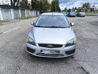 Predám Ford Focus combi - 4