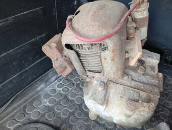Predám dva motory čz - 4