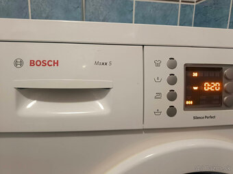 Predám úzku práčku Bosh - 4