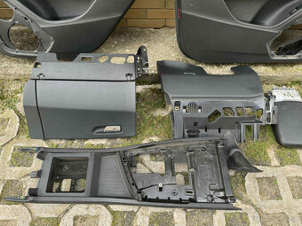 Tapacíre (Alcantara) + doplnky (Leather packet) Audi Q7 4M - 4