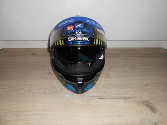 Predam krasnu novu moto prilbu znacky SHARK SPARTAN GT REPLI - 4