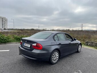 Bmw 318i e90 - 4