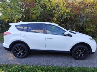 Toyota RAV4 2.0 diesel, 105kw, ročník 2017 - 4