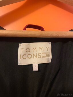 Predám dámsku dlhu lyžiarsku bundu Tommy Hilfiger - 4