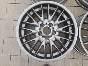 BMW  R 18 styling 72 dvojrozmer - 4