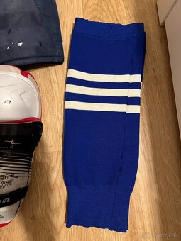 Hokejova vystroj 127-140 - 4