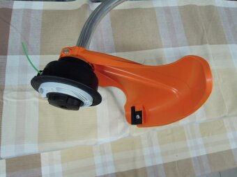 Predám vyžínač STIHL FS38 - 4