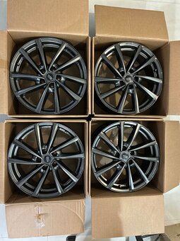 Elektróny 5x112 R18 Borbet - 4