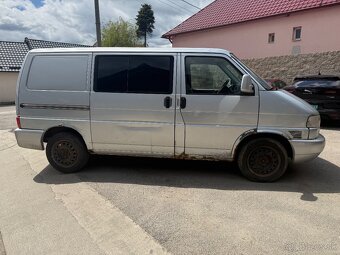 Volkswagen Transporter 2.5l 75kw - 4