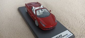 Predám model Ferrari 458 Spider 1:43 Looksmart - 4