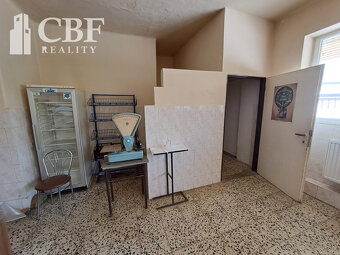 Na predaj podnikateľská budova v Koceľovciach - 4