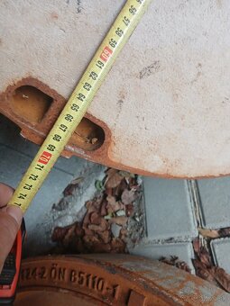 Kanalizacny poklop - 4