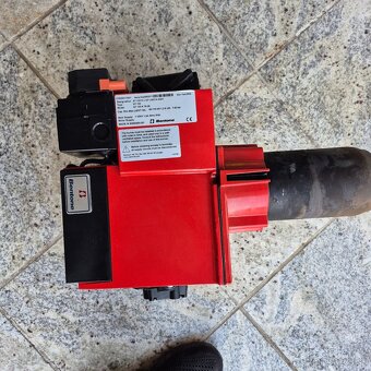 Horak na naftu Bentone ST 133 - 4