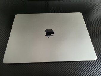 MacBook Air - 4
