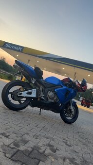 Honda CBR600RR - 4