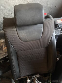 Predam Skoda octavia 3 combi sedacky - 4