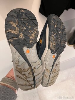 Turistické topánky chlapcenske č. 34 - 4