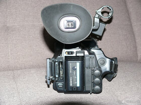 Predám Kameru Sony PMW-100 - 4