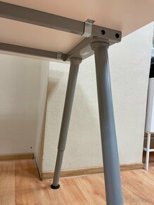 Výškovo nastaviteľný pracovný stôl IKEA Thyge - 4