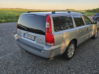 Predám Volvo V70 D5 - 4