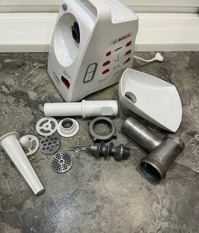Mlynček na mäso Bosch MFW 3520W - 4