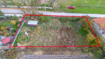 ALL INCLUSIVE l NA PREDAJ STAVEBNÝ POZEMOK 637 M2, TOMAŠÍKOV - 4
