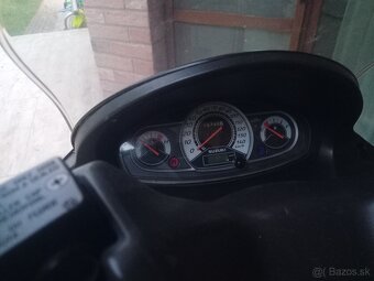 Suzuki Burgmann 125ccm - 4
