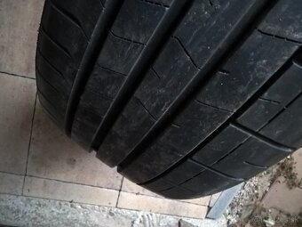 2 ks LETNÉ 235/35 R19 91Y PIRELLI cca 7-8 mm LEN 49,99€/kus - 4