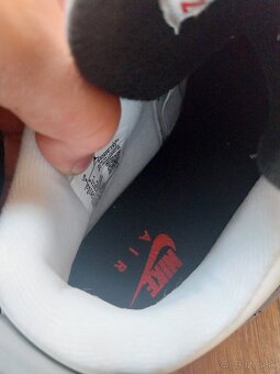 Jordan 4 Retro White Cement - 4