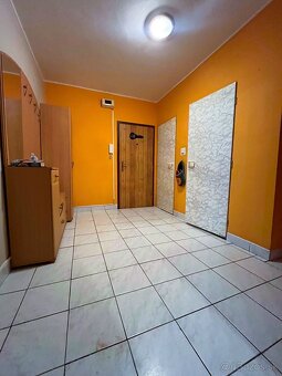 Veľký, slnečný 2 izbový byt, ul. Mochovská - R3, Levice - 4