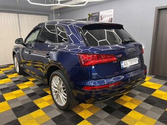 Audi Q5 40 2.0TDI Quattro (odpočet DPH) - 4