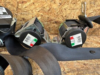 Bezpečnostné pásy Škoda Octavia II – predné/zadné – 15 €/ks - 4