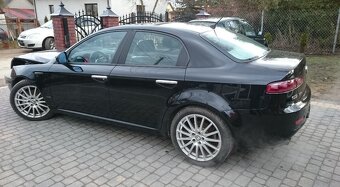 Alfa Romeo 159 3.2 JTS rozpredám - 4
