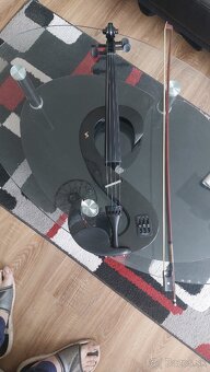 Predam elekteické husle Stagr - 4