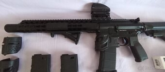 AR-15 - 4
