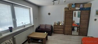 Čiastočne zrekonštruovaný, 5 izbový rodinný dom - 4