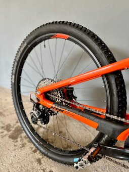 Elektrobicykel KTM Macina Chacana Celoodpružený - 4