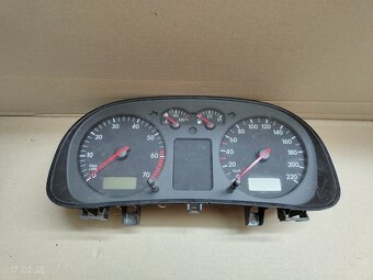 Tachometer VW Golf IV 1J0919861D 30€ - 4