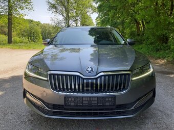 ŠKODA SUPERB COMBI 2,0 TDI DSG - 4