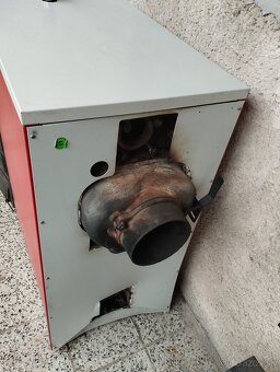 Protherm bobor 40, liatinový 6.čl. - 4