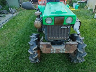 Kubota b 7000 - 4