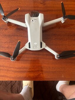 Dron Dji mini 3 - 4