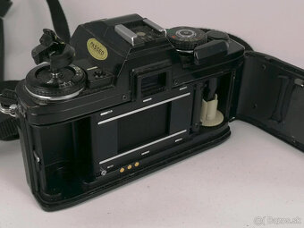 Minolta X-700 + 50mm f/1.7 + 70–210mm f/4 - x700 - 4