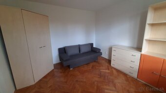 Prenájom 1i bytu na Bakossovej ulici v Banskej Bystrici. - 4