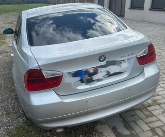 Ponúkam na predaj BMW E90 320d - 4