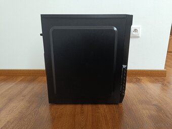 Asus kancelársky počítač - 4